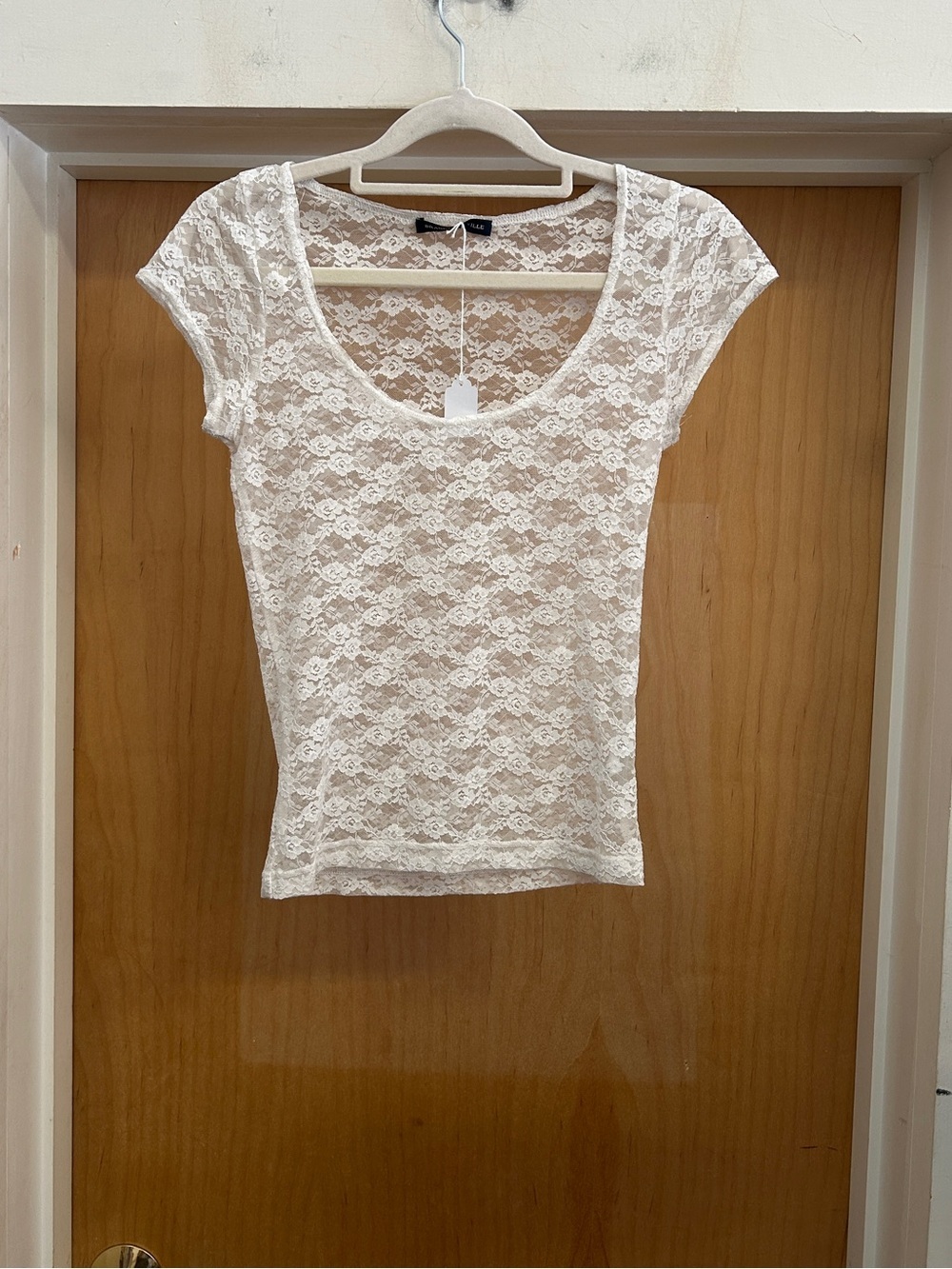 Brandy Melville White Lace Tee - size XS/S